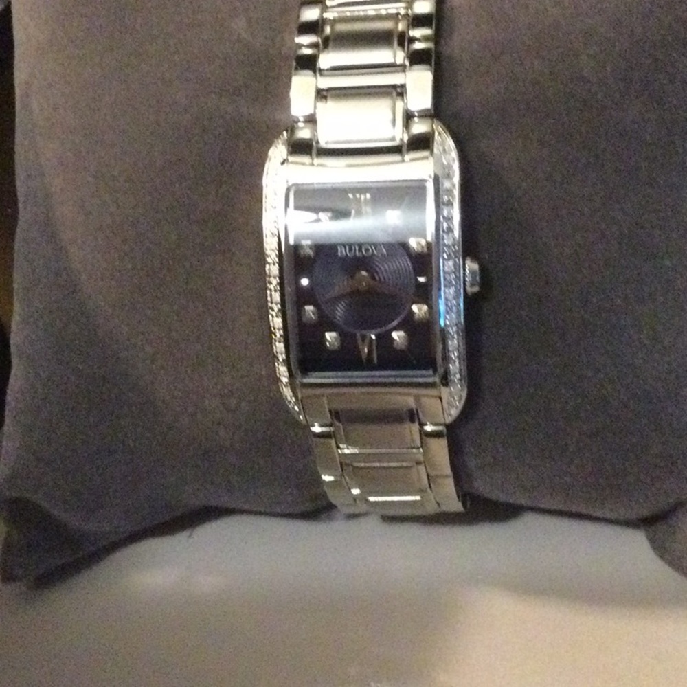 ❤️❤️PRETTY❤️Bulova❤️❤️ - Picture 6 of 13